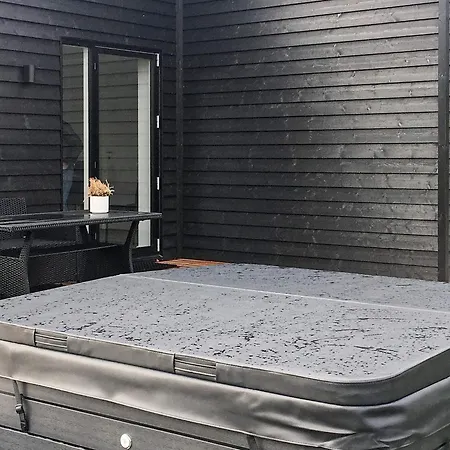 5 Star In * Ansager